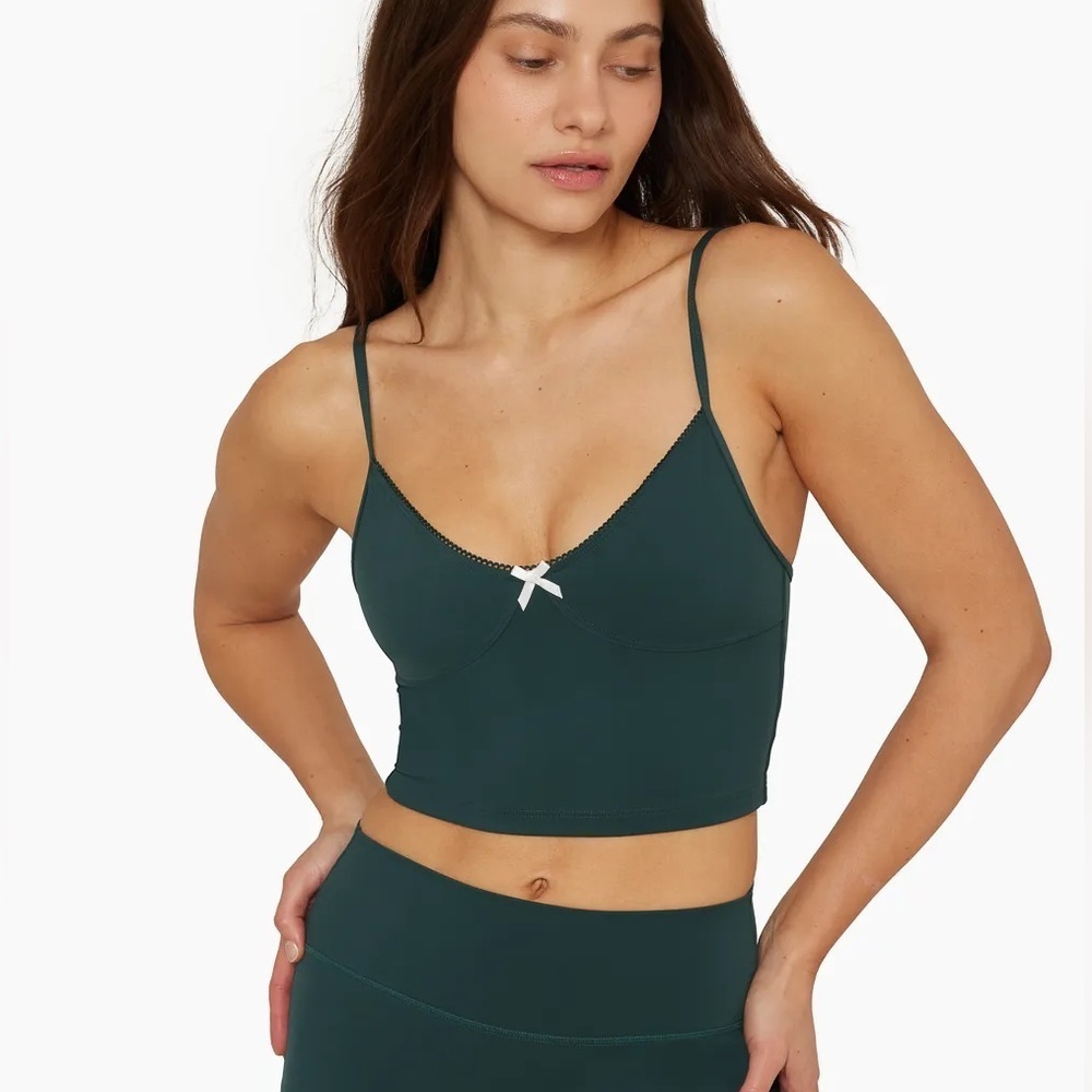 SET Active Sportbody Cami Contour Crop - Ivy SMALL